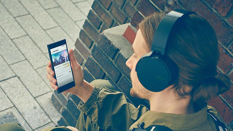 Auriculares Sony XB950N1 Extra Bajo | $113 | AmazonGráfico: Shep McAllister